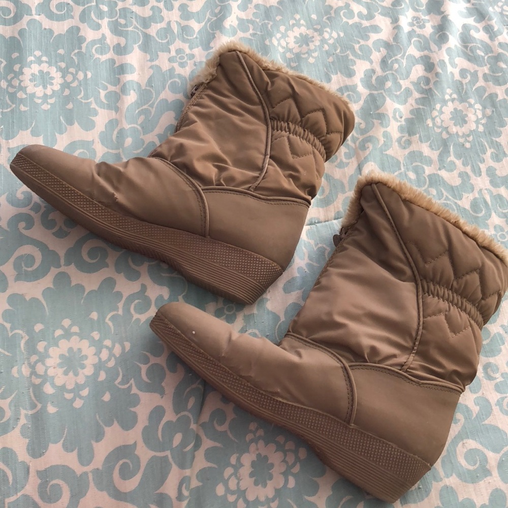 Vintage winter boots